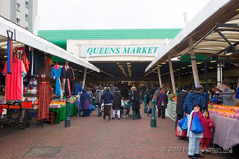 20090409_132852_D3 P1.jpg - Queens Market, East London